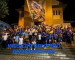 Torcida do Cruzeiro celebra 104 anos no Santuário de Santo Antônio em Divinópolis