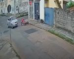 VÍDEO: Motociclista morre após ser atropelado por carro na Grande BH; condutor fugiu sem prestar socorro
