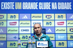 Leonardo Jardim come&ccedil;a a &ldquo;temporada&rsquo; de 2025 do Cruzeiro.
