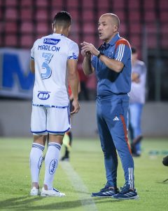 Leonardo Jardim pede tempo para apresentar seu estilo de jogo.