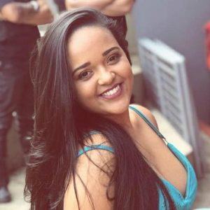 Estudante universit&aacute;ria recebe premia&ccedil;&atilde;o estadual por cria&ccedil;&atilde;o de startup de sustentabilidade
