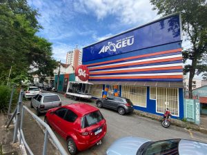 Est&uacute;dio M&oacute;vel 94 LIVE acompanha a volta &agrave;s aulas do Col&eacute;gio Apogeu