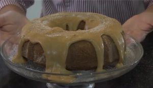 Bom Apetite: aprenda a fazer bolo de churros