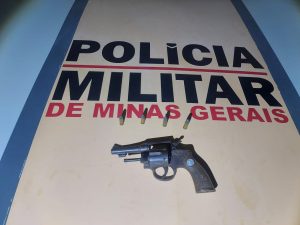 PM prende homem por porte ilegal de arma de fogo em Abaet&eacute;