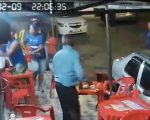 Após derrota, cruzeirenses invadem bar para agredir atleticano em BH