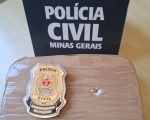 Homem é preso e adolescente apreendida por suspeita de tráfico de drogas em Santa Luzia