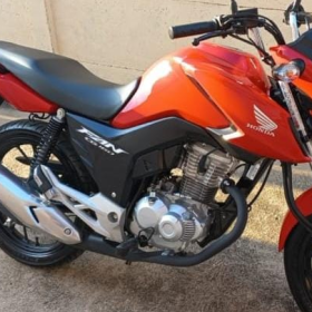 Vídeo: moto é furtada em menos de 10 segundos no bairro Interlagos, em Divinópolis