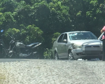 Acidente entre moto e carro deixa homem ferido, na Av. Gov. Magalhães Pinto, em Divinópolis