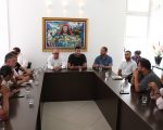 Vereadores recebem representantes da Copasa