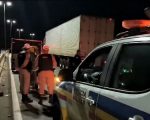 Motociclista morre após bater na traseira de uma carreta no Anel Rodoviário de BH