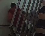 VÍDEO: Idoso é preso após atacar vizinho com chave de fenda em BH