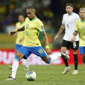 Brasil encara Colômbia pelas eliminatórias e quer manter a reação.