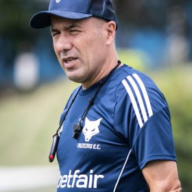 Pedrinho diz estar satisfeito com o in&iacute;cio do trabalho de Leonardo Jardim.