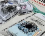 Arcos: PM apreende tabletes, cigarros de maconha e caderno de anotações do tráfico