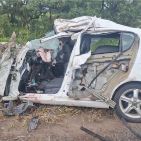 Pneu furado resulta em morte de homem em acidente entre carro e caminhão, na BR-354, em Formiga