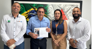 Domingos S&aacute;vio anuncia recurso para fomento do setor de confec&ccedil;&atilde;o em Divin&oacute;polis