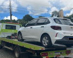 Carro furtado é localizado em Itaúna