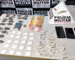 Cláudio: PM prende pai e filho com 112 pedras de crack e dinheiro
