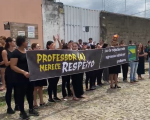 PM detalha agressão sofrida por professora e manifestação é feita na porta da E. E. Lauro Epifânio