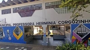 Aluno &eacute; agredido dentro de escola municipal de Divin&oacute;polis e &eacute; encaminhado para a UPA