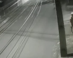 Vídeo: homem furta caixa de correios, no bairro N. S. das Graças, em Divinópolis