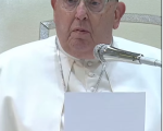 Papa Francisco apresenta melhora significativa