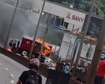 Vídeo: BR-381 é interditada após protesto com incêndio de caminhão em Betim