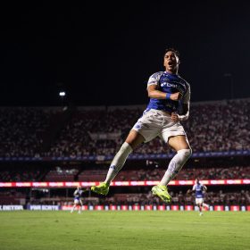 Na “briga” pela titularidade, Kaio Jorge pede mais sequência de jogos.