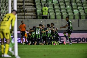 Coelho joga fora de casa de olho na lideran&ccedil;a da s&eacute;rie B. Ava&iacute; x Am&eacute;rica.
