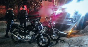 Flagrante em Nova Serrana: Dupla &eacute; detida por manobras perigosas