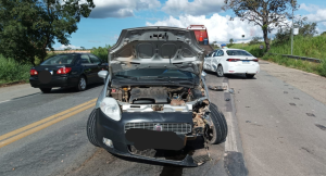 Leandro Ferreira: Motorista b&ecirc;bado &eacute; preso ap&oacute;s colis&atilde;o entre carros na BR-262