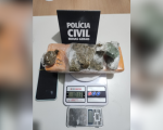 Nova Serrana: homem é abordado na porta de casa pela PC, que entra e localiza grande quantia de drogas