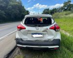 Batida entre caminhão e carro deixa idosa ferida na MG-050, em Pedra do Indaiá
