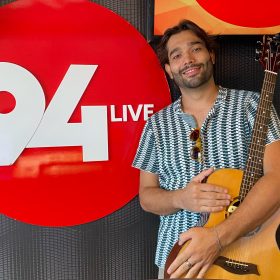 Palco Autoral 94LIVE: Conhe&ccedil;a o trabalho de Cassimiro