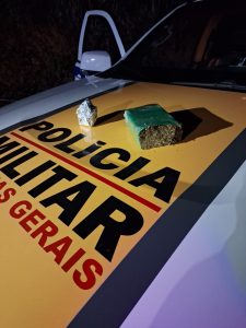 Jovem &eacute; preso com drogas durante fiscaliza&ccedil;&atilde;o na BR-354, em Formiga