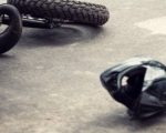 BH: homem morre após bater moto em árvore; veículo estava com drogas