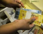 Governo propõe salário mínimo de R$ 1.630 em 2026