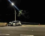 Homem morre após carro bater em mureta na avenida Carlos Luz, em BH