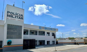 Arcos: homem &eacute; preso ap&oacute;s furtar carro em lava-jato e tentar vend&ecirc;-lo