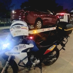 Ve&iacute;culo furtado na Bahia &eacute; apreendido em Nova Serrana e condutor &eacute; preso