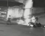 Vídeo: Policial reage à tentativa de assalto e atira contra bandidos em BH