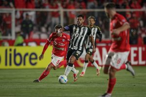 Galo tem decis&atilde;o valendo vaga nas oitavas da Sula. Atl&eacute;tico x Cienciano. A Minas FM transmite.