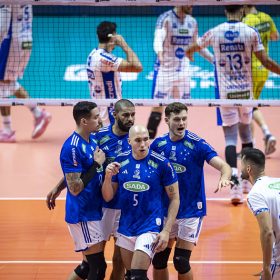 Cruzeiro conquista a Superliga de V&ocirc;lei e se torna o maior time do mundo.