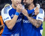 Depois de “achar” o time, Cruzeiro vai se firmando com Leonardo Jardim.