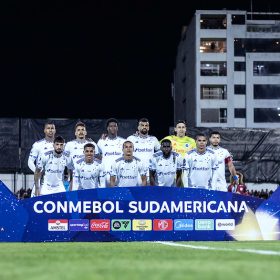 Leonardo Jardim não que mais, futuramente, disputar a Copa Sul-Americana.