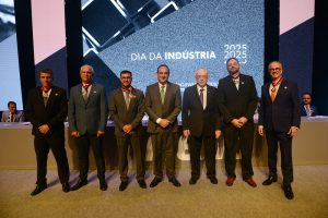 Empres&aacute;rios do Centro-Oeste s&atilde;o homenageados no Dia da Ind&uacute;stria