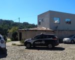 Autor de feminicídio em Divinópolis morava com a vítima há um mês com os filhos dela; homem segue foragido