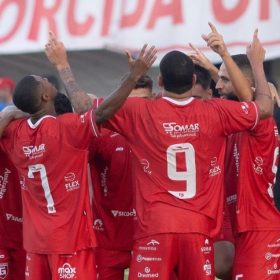 Com dois gols de Pedrinho, Guarani vence a primeira em casa no Módulo II