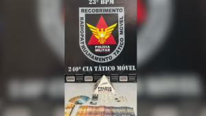 Mulher &eacute; presa com drogas escondidas em barrac&atilde;o no bairro Interlagos, em Divin&oacute;polis