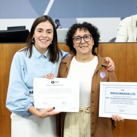 Acesa, do projeto Fazendo Arte, é homenageada na Assembleia Legislativa